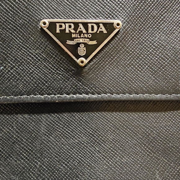 Prada Saffiano leather black wallet - Picture 13 of 13